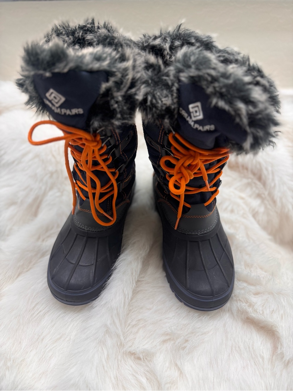 Dream Pairs Kids Gray Winter Boots with Orange Laces